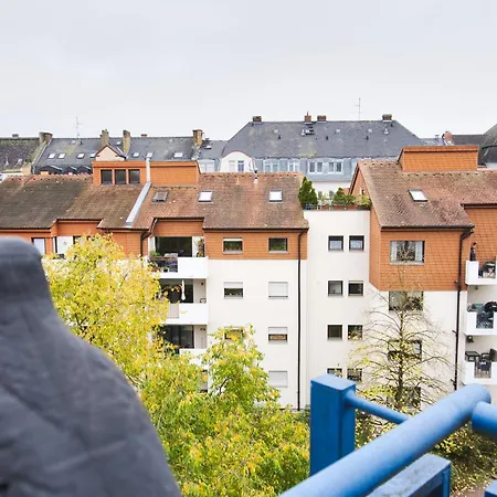 Apartment Helle City-wohnung Mit Balkon